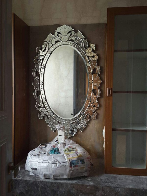 Quality Glass Venetian Oval Mirror for Living Room Decorative Mirror Dimension30x48 Inches VM 79